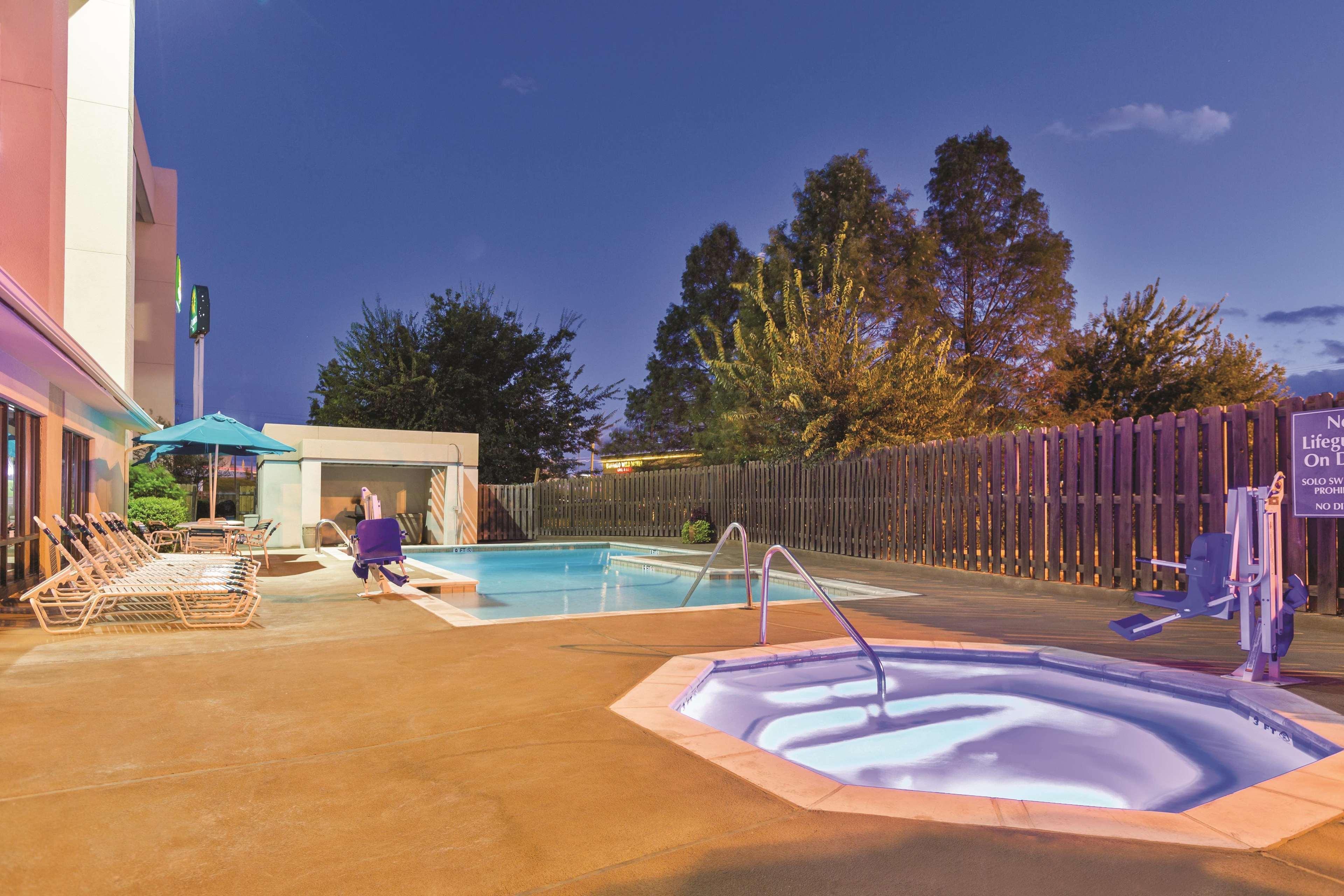 La Quinta Inn By Wyndham Austin North Экстерьер фото