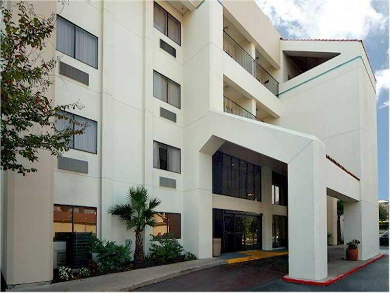 La Quinta Inn By Wyndham Austin North Экстерьер фото